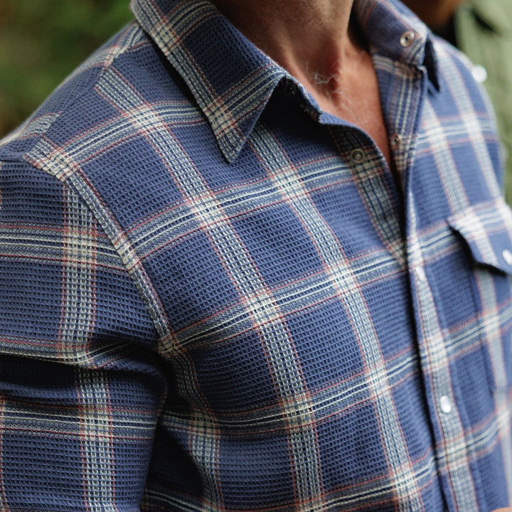 WAFFLE PLAID PEARL SNAP - NAVY PLAID