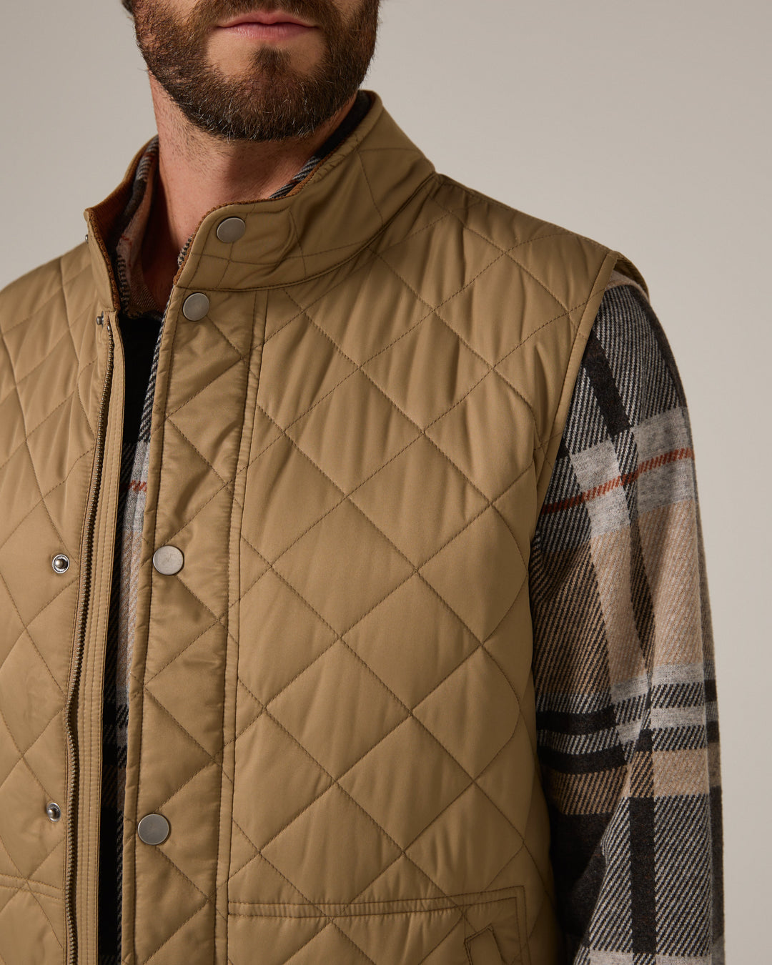 CREST QUILTED VEST - TAN