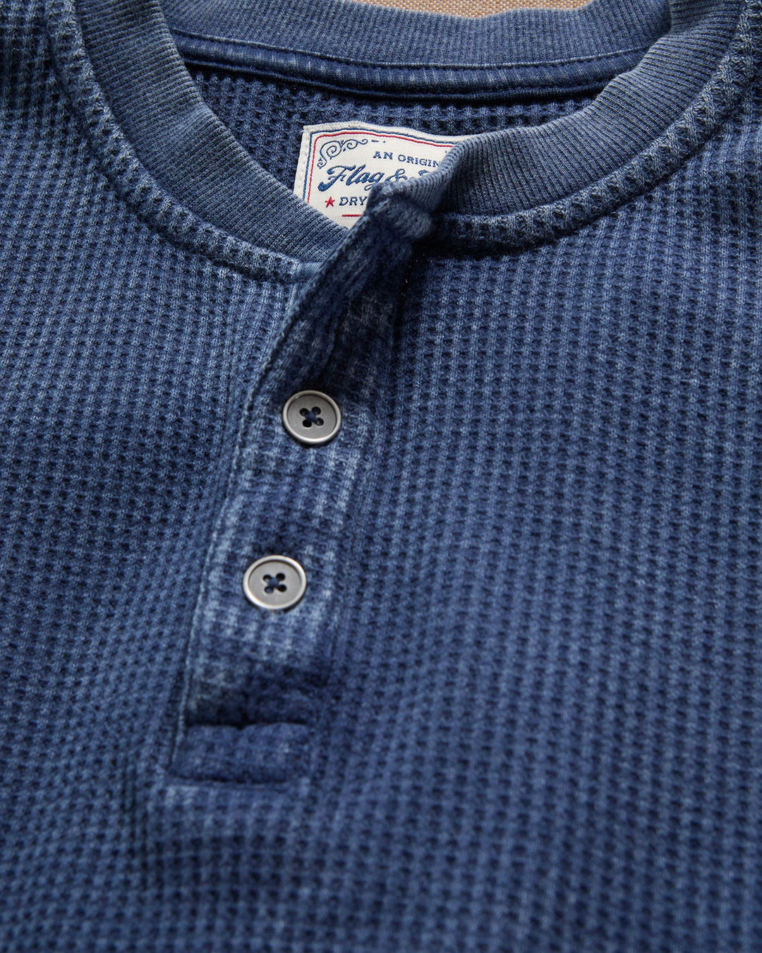 VINTAGE SOFT WAFFLE HENLEY - NAVY