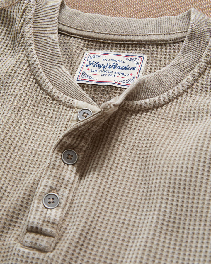 VINTAGE SOFT WAFFLE HENLEY - TAN
